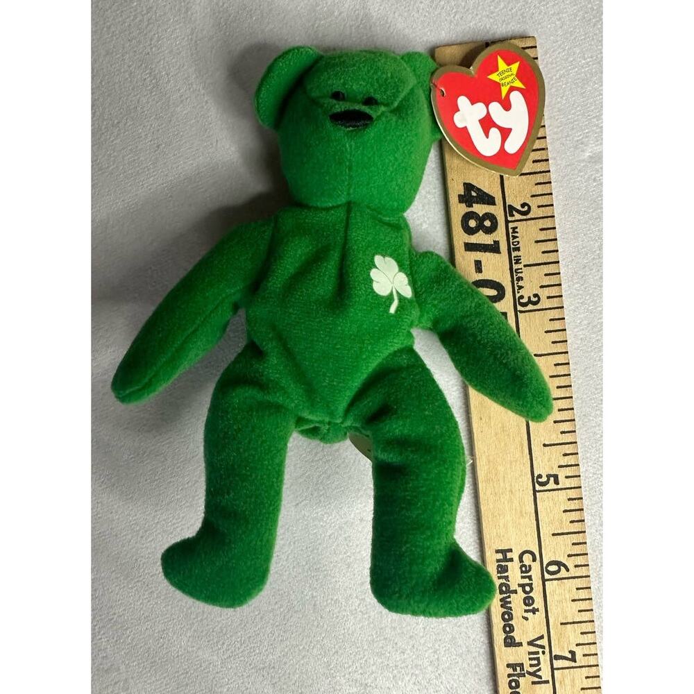 Original TY Teenie Beanie Baby Erin The Bear Clover